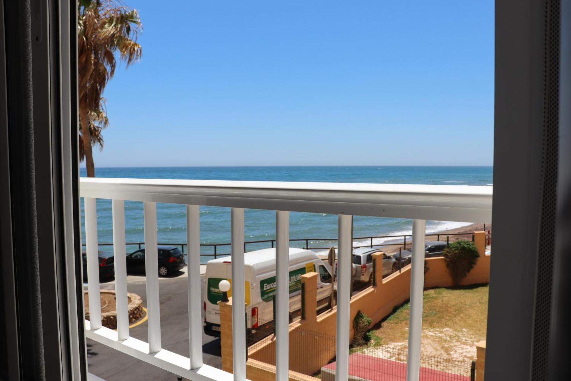 Calahonda Coastal Apartment Sitio de Calahonda
