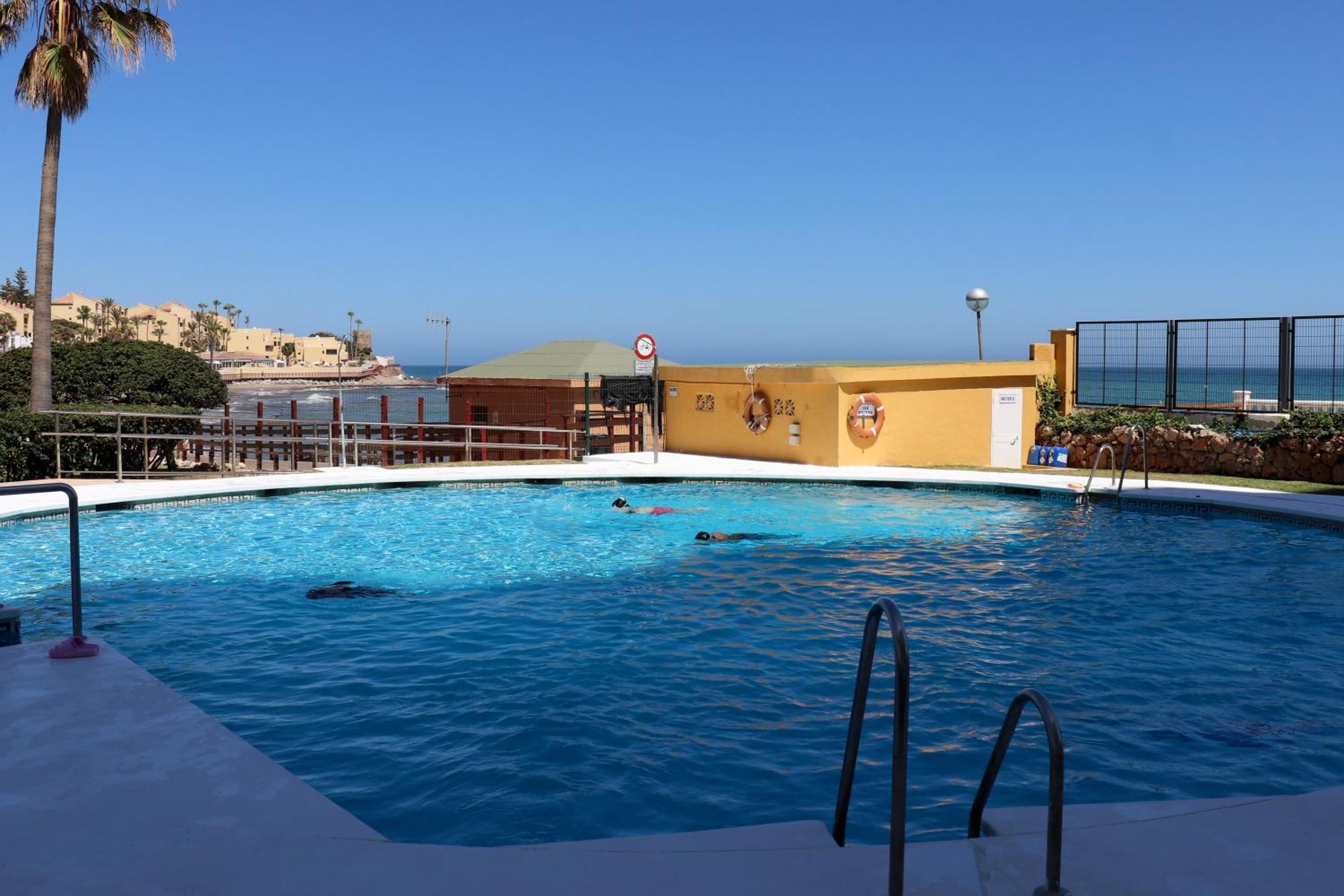 Calahonda Coastal Apartment *